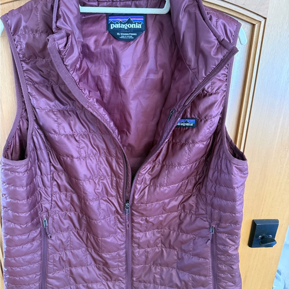 Patagonia Quilted Puffer Vest in Mauve